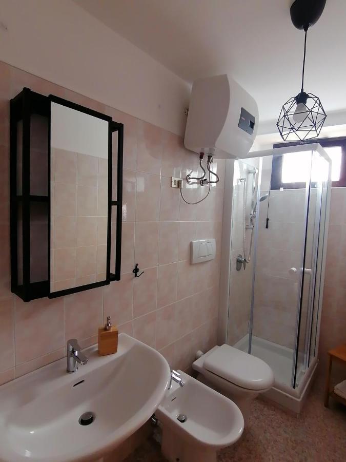 Hostal Gorgo Rinaldi - Locazioni Brevi Monopoli Exterior foto