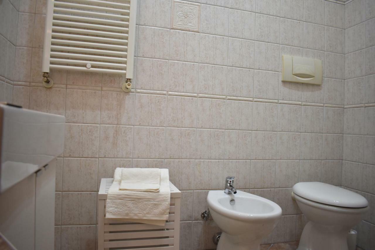 Hostal Gorgo Rinaldi - Locazioni Brevi Monopoli Exterior foto